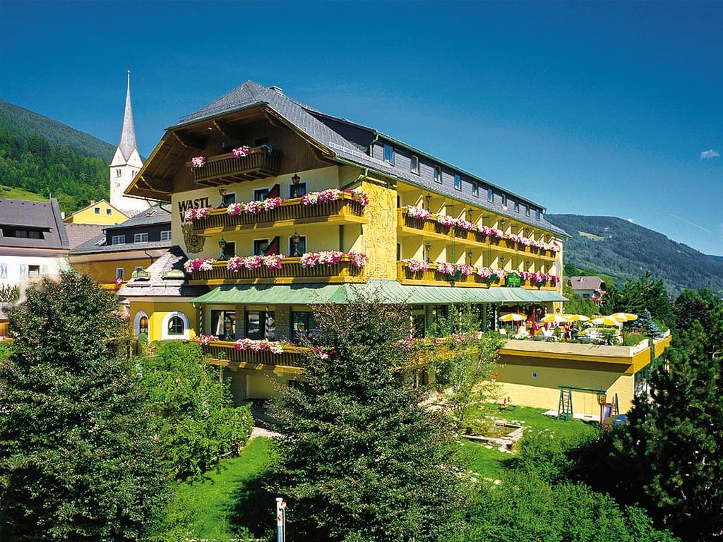 Hotel & Restaurant Wastlwirt Sankt Michael im Lungau Dış mekan fotoğraf