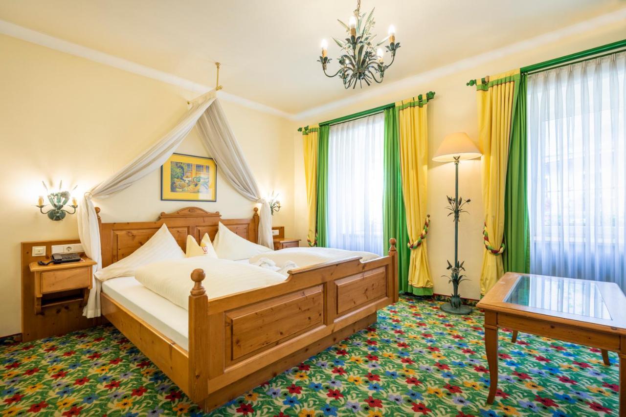 Hotel & Restaurant Wastlwirt Sankt Michael im Lungau Dış mekan fotoğraf
