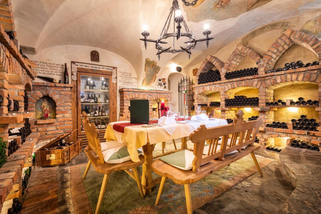 Hotel & Restaurant Wastlwirt Sankt Michael im Lungau Dış mekan fotoğraf